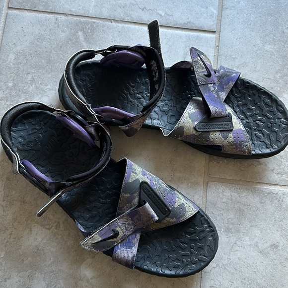 Nike ACG Air Deschutz + SE Sandals Mens Size 11 Purple / Grey DQ 4457-200 - Picture 5 of 6